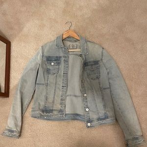 80’s Style light wash denim Jacket